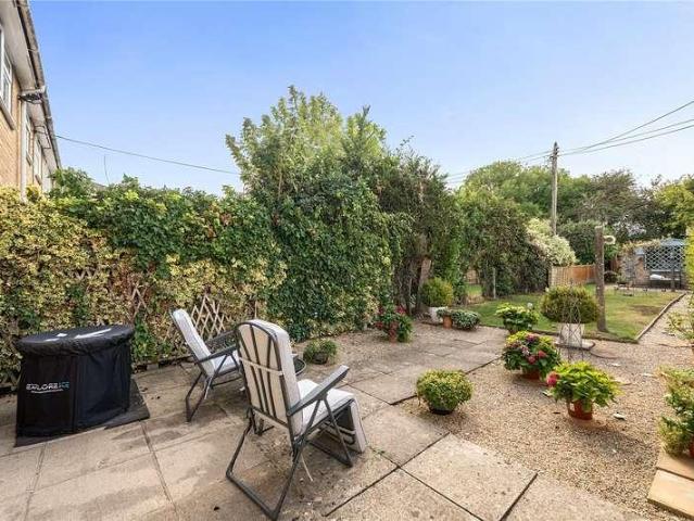 House for sale in Fossebridge, Gloucestershire
