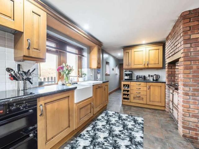 House for sale in Sowerby Bridge, Ripponden