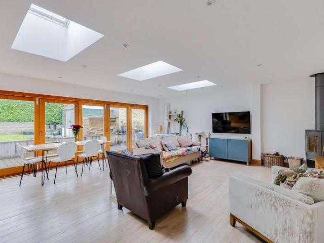 House for sale in Twyn-yr-Odyn, Wenvoe