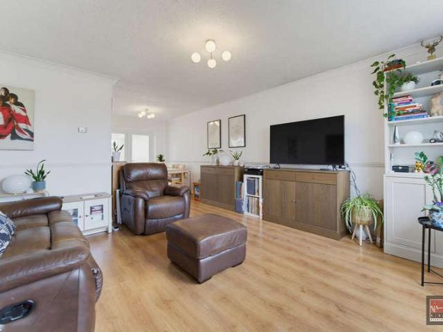 House for sale in Lower Halliford, Surrey