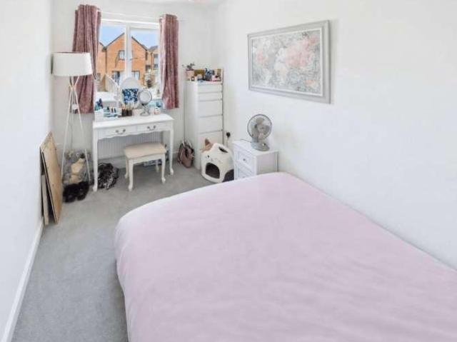 House for sale in Curbridge, Hampshire