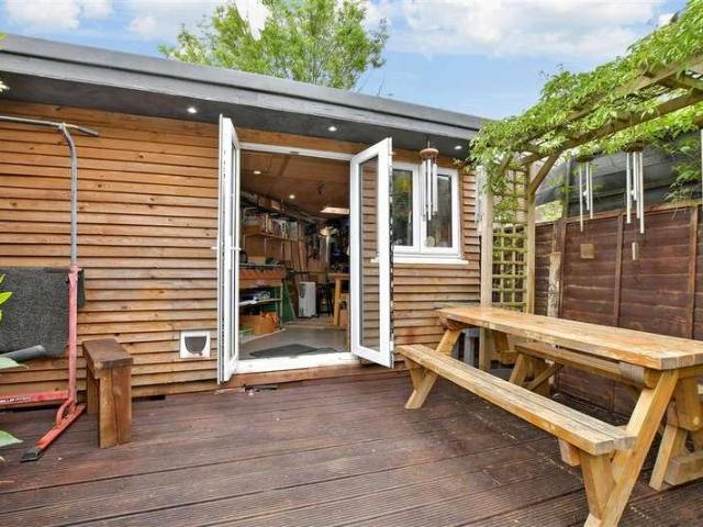 House for sale in Chingford, Greater London