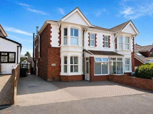 House for sale in Drayton, City Of Portsmouth