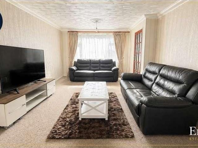 House for sale in Essex