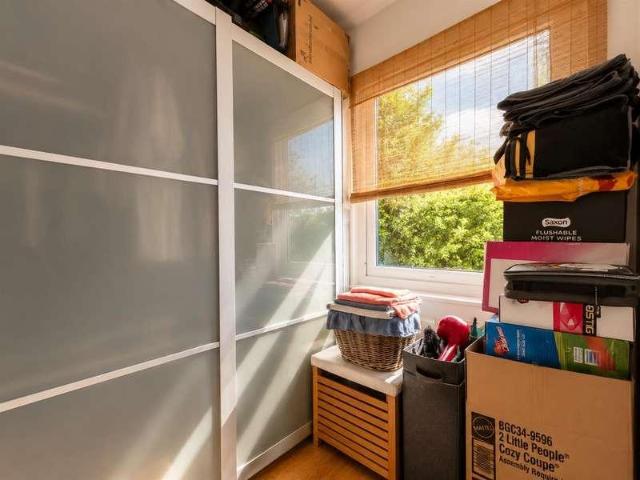 House for sale in Bennetts End, Pouchen End