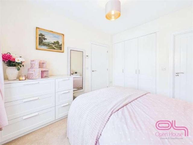 House for sale in Coton Park, South Derbyshire