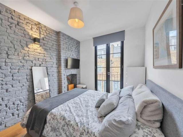 House for sale in Kensal Town, Greater London