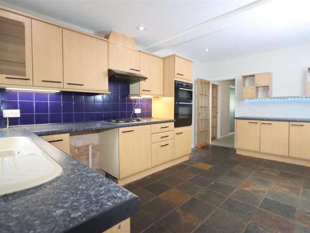 House for sale in Bromsgrove, Worcestershire
