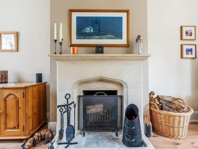 House for sale in Oxted, Hillview