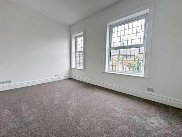House for sale in Elland, West Yorkshire