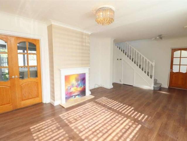 House for sale in Elstree and Borehamwood, Borehamwood