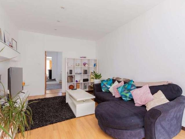 House for sale in Slough, Colnbrook