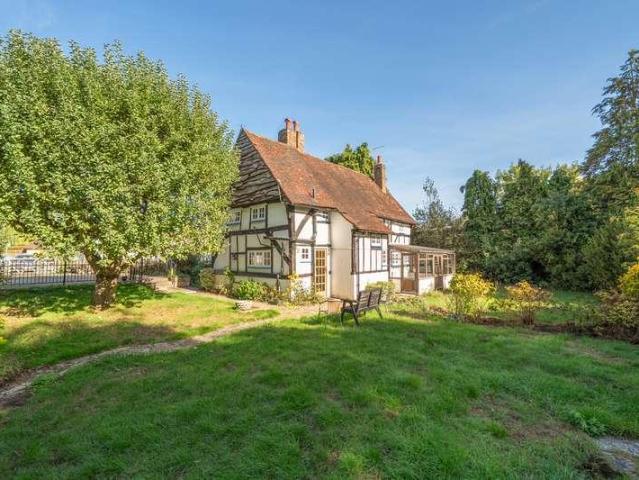 House for sale in London Borough of Hillingdon, Greater London