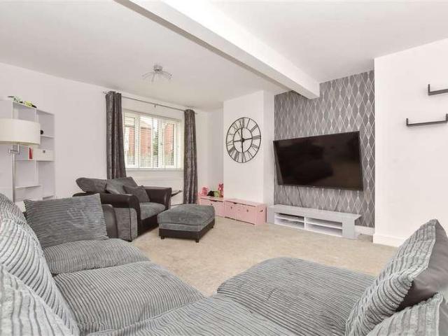 House for sale in Mill Hill, Ash