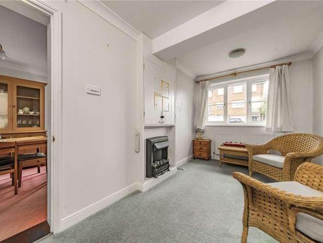 House for sale in Berrylands, Greater London