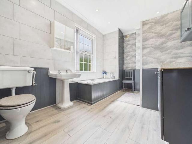 House for sale in Kedleston, East Midlands