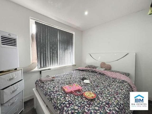 House for sale in Crown Hills, Leicester