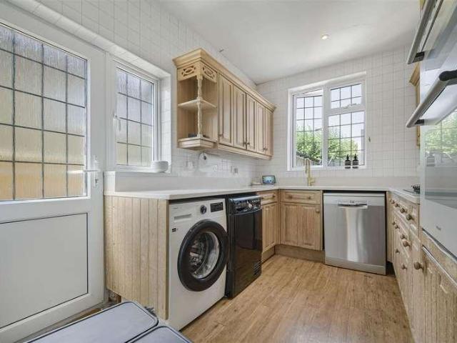 House for sale in Hayes, Greater London