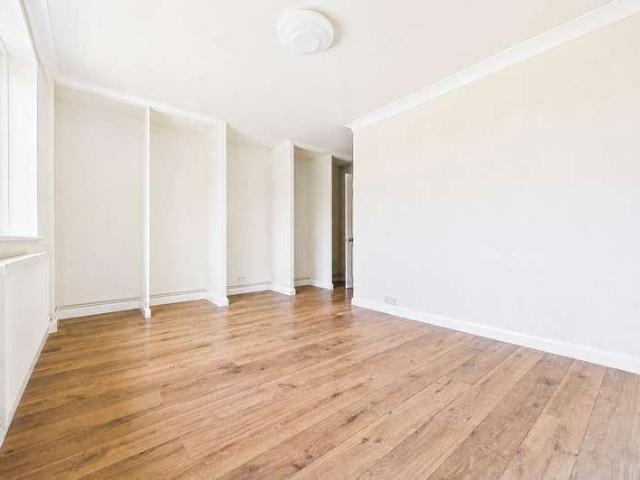 House for sale in Shinfield, Spencers Wood