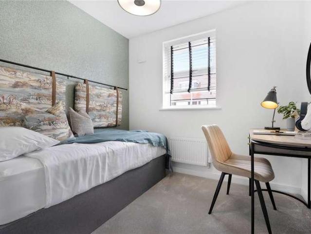 House for sale in Fole, Surrey