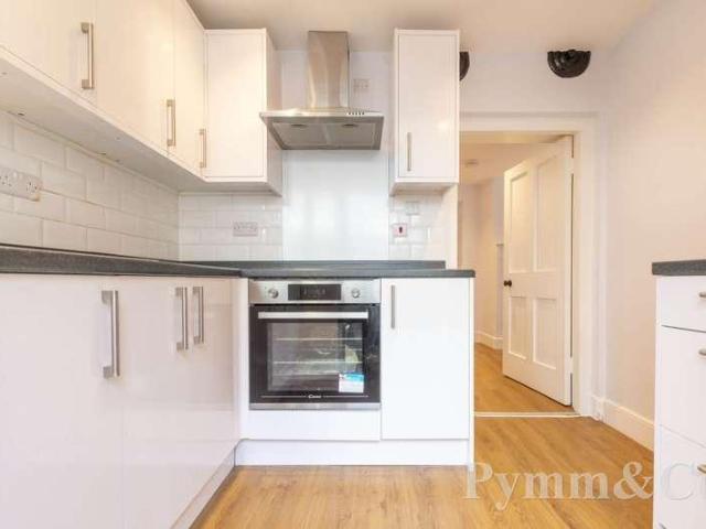 House for sale in Heigham Grove, East Bank