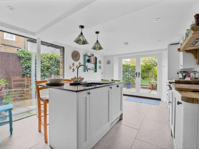 House for sale in Alderminster, Warwickshire