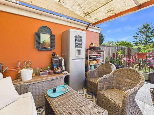 House for sale in Ferndale, Rodbourne
