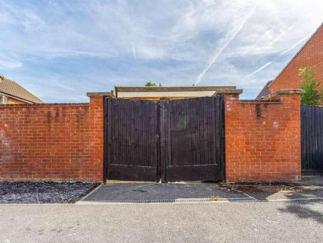 House for sale in West Wick, North Somerset