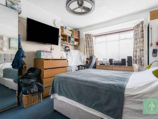 House for sale in Edmonton, Greater London
