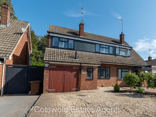 House for sale in Pamington, Gloucestershire