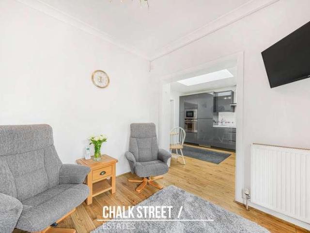 House for sale in Upminster Bridge, Greater London