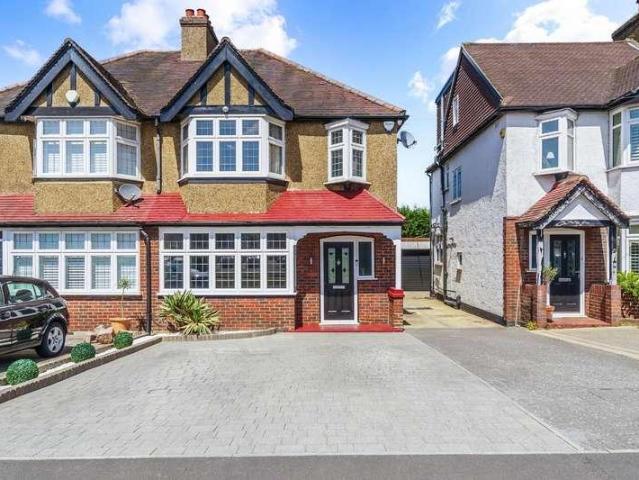 House for sale in Nork, Red Hill