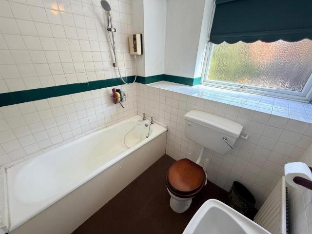 House for sale in Stourbridge, West Midlands
