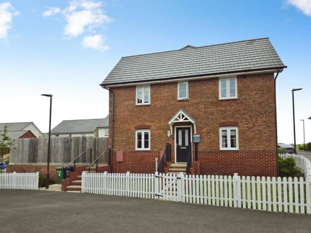 House for sale in Great Oldbury, School House