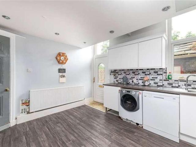 House for sale in Wortley, West Yorkshire