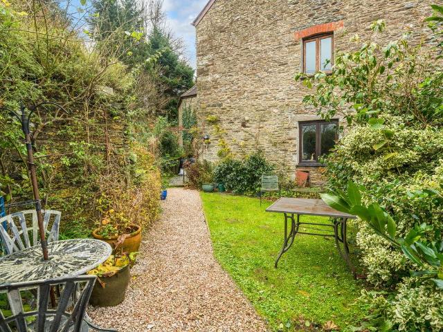 House for sale in Strode, Devon