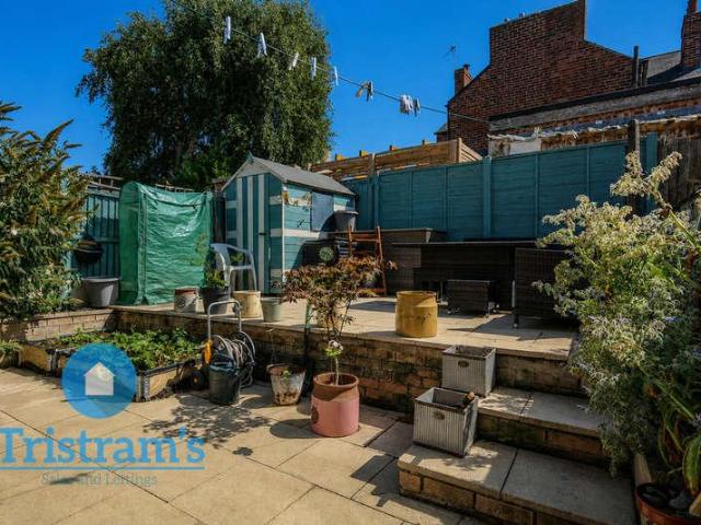 House for sale in Attenborough, East Midlands