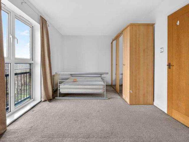 House for sale in Cardiff Bay, Cardiff