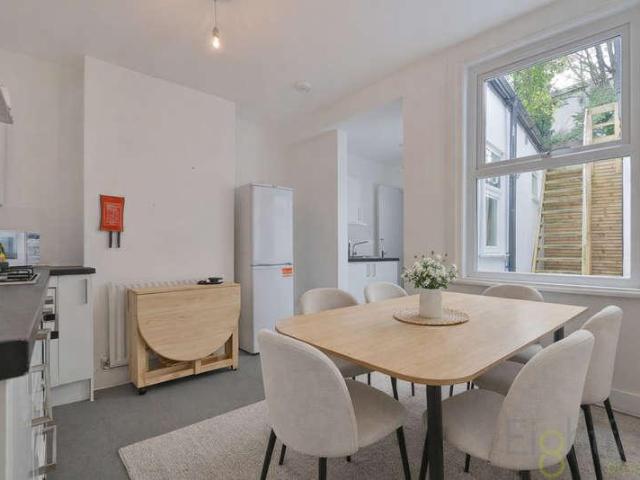 House for sale in Hollingdean, Brighton & Hove