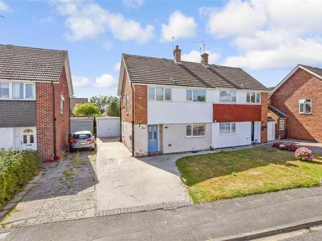 House for sale in Trench Wood, Bourne Vale