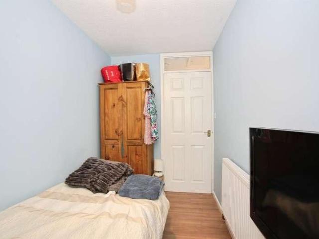 House for sale in Caledfryn, Wales