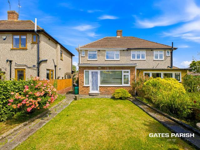 House for sale in Pot Kilns, Greater London