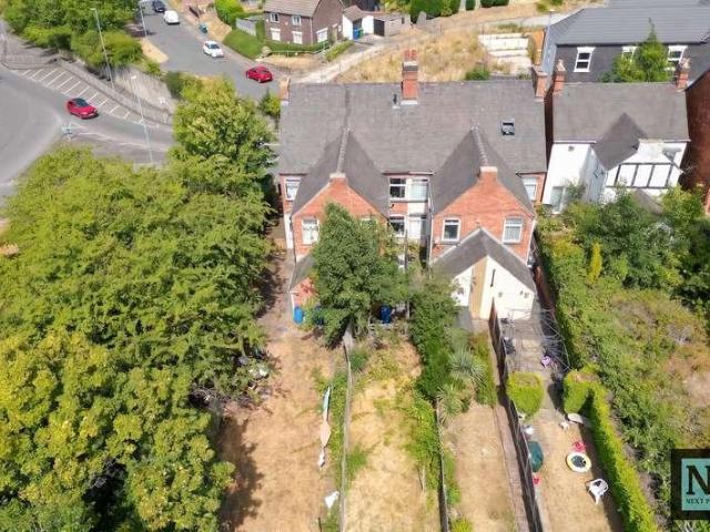 House for sale in Kettlebrook, Staffordshire