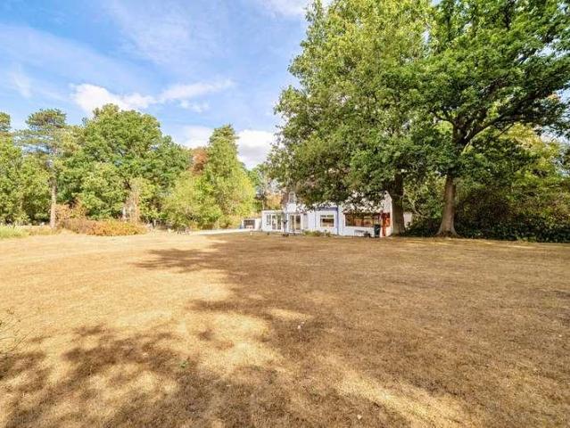 House for sale in Sunninghill and Ascot
