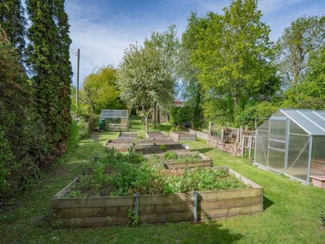 House for sale in Forthampton, Worcestershire