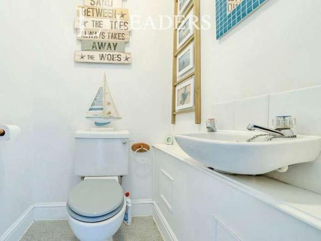 House for sale in Hale Street, Tonbridge and Malling