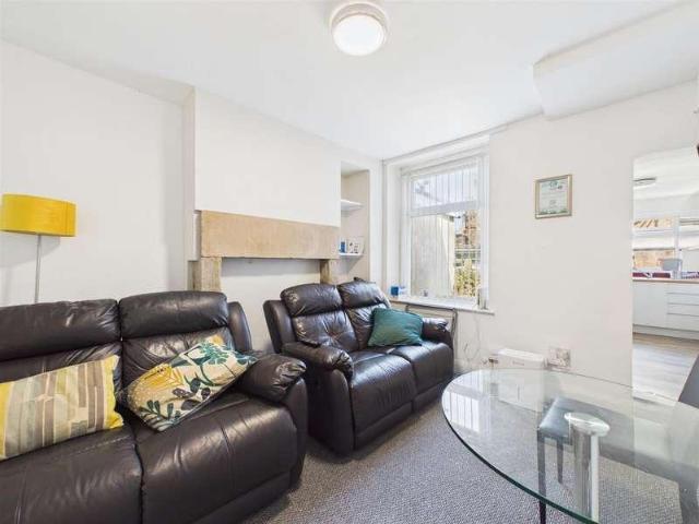 House for sale in Bulk, Bare