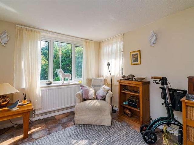 House for sale in Gedling, East Midlands