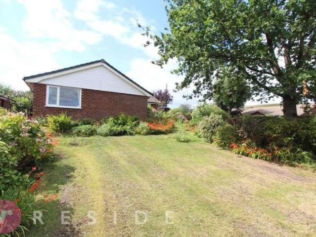House for sale in Syke, Burnedge