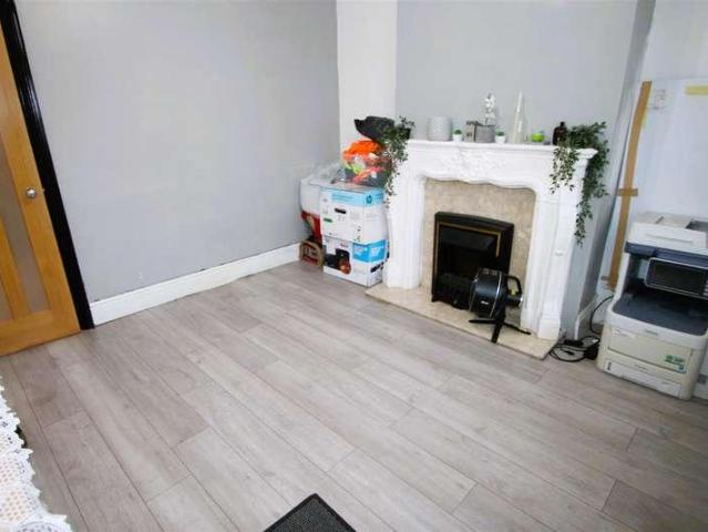 House for sale in Halesowen, West Midlands